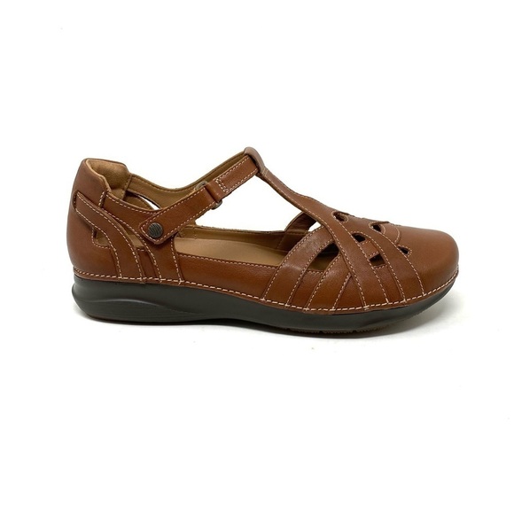 Clarks Appley Way Dark Tan 26165529 Leather Sandals